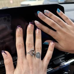 Nail Boss - French tips with nail art