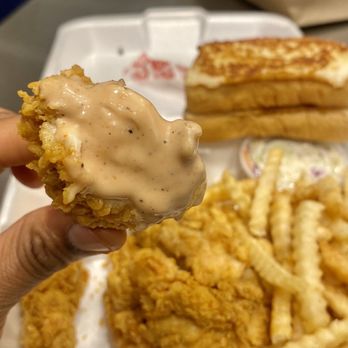 Raising Cane's Chicken Fingers - Chicken Shop Near Me - Pittsburgh, Pennsylvania Raising Cane's Chicken Fingers - Chicken Shop Near Me - Pittsburgh, Pennsylvania