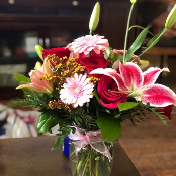 Full Bloom - Floral Arrangement - Florists Near Me - Frisco, Texas Full Bloom - Floral Arrangement - Florists Near Me - Frisco, Texas
