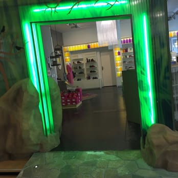 Ganzkörperschuh - Shoe Stores Near Me - Berlin, BE