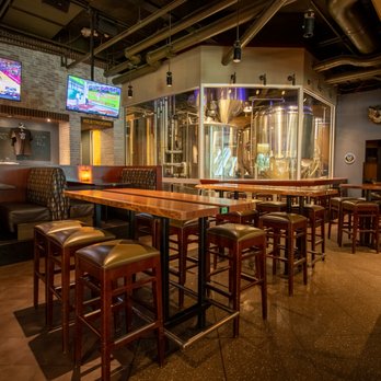 Bullfinch Brewpub - Dining Room. - Brewpubs Near Me - Syracuse, New York