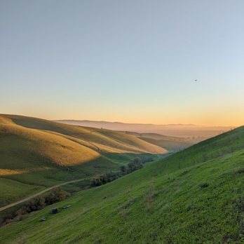 Brushy Peak Regional Preserve - 30 min before sunset - Hiking Near Me Brushy Peak Regional Preserve - 30 min before sunset - Hiking Near Me