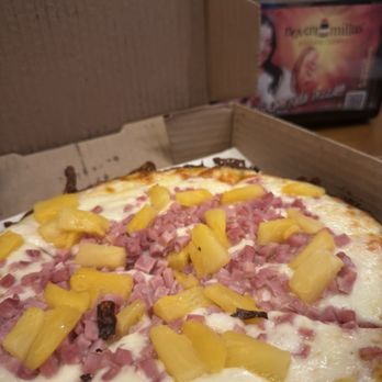 Noventa Millas Pizza - Pizza Near Me - Tampa, Florida
