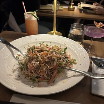 Lee - Singapore style slaw - Asian Fusion Near Me - Toronto, Ontario Lee - Singapore style slaw - Asian Fusion Near Me - Toronto, Ontario