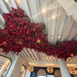 Floral ceiling. Floral ceiling.