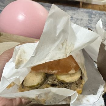 Halalbee's - Original burger with sweet pickles and mushrooms - Burgers Near Me - Jamaica, New York Halalbee's - Original burger with sweet pickles and mushrooms - Burgers Near Me - Jamaica, New York
