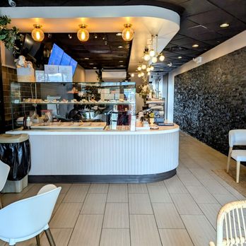 Fly Me To The Moon - Desserts Near Me - Flushing, New York