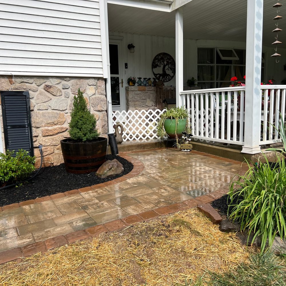 Nickett Landscaping - Front entryway - Snow Removal Near Me - Doylestown, Pennsylvania Nickett Landscaping - Front entryway - Snow Removal Near Me - Doylestown, Pennsylvania