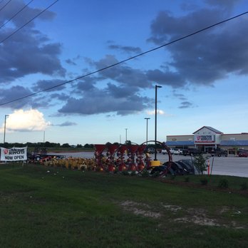 Tractor Supply - Easy to find on the highway. Rainwater harvesting imminent. - Home Decor Near Me - Rosenberg, Texas