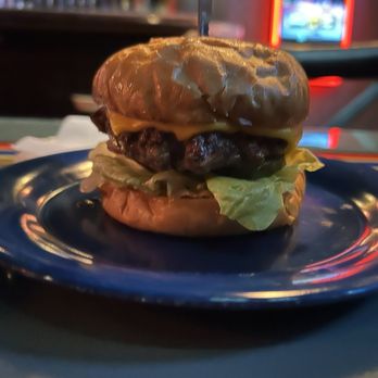 Trails End Bar - Cheeseborger, cheeseborger... - Whiskey Bars Near Me - Portland, Oregon Trails End Bar - Cheeseborger, cheeseborger... - Whiskey Bars Near Me - Portland, Oregon