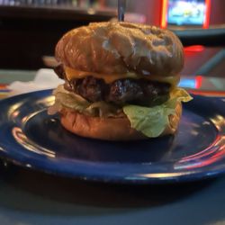 Trails End Bar - Cheeseborger, cheeseborger...
