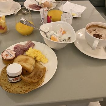 Millésime Hotel - The hotel breakfast is delicious! - Hotels Near Me - Paris, 75