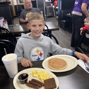 Shelby Cafe - Scrambled eggs, pancake and sausage and liver mush. - Breakfast & Brunch Near Me - Shelby, North Carolina Shelby Cafe - Scrambled eggs, pancake and sausage and liver mush. - Breakfast & Brunch Near Me - Shelby, North Carolina