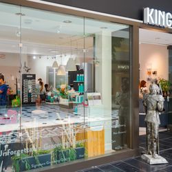 King's Crown - King's Crown Luxury Barber & Grooming Studio at Bayview Village Shopping Centre, specializing in premium men's grooming and skincare.
