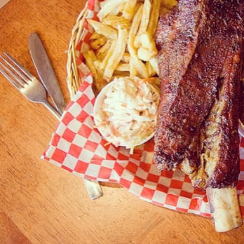 Highstreet - Enjoy BBQ at Memphis Blues BBQ. - Shopping Centers Near Me - Abbotsford, British Columbia