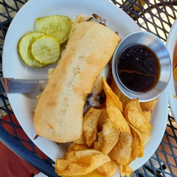 Tofflers Pub & Grill - French Dip A+++ - Pubs Near Me - New Glarus, Wisconsin