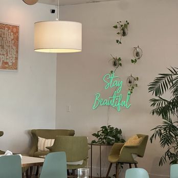 Beautiful Day - Interior - Breakfast & Brunch Near Me - La Quinta, California Beautiful Day - Interior - Breakfast & Brunch Near Me - La Quinta, California