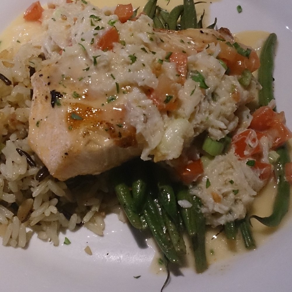 Red Lobster - Salmon topped with lobster sauce - Seafood Near Me - Visalia, California Red Lobster - Salmon topped with lobster sauce - Seafood Near Me - Visalia, California