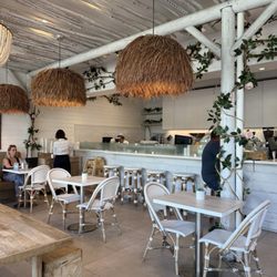 Pura Vida Miami - Inside
