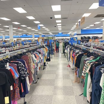 Ross Dress for Less - Women's Clothing Near Me - Schaumburg, Illinois Ross Dress for Less - Women's Clothing Near Me - Schaumburg, Illinois