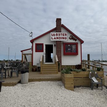 Lobster Landing - Seafood Markets Near Me - Clinton, Connecticut