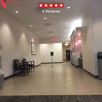 Corinne Hecht - Waiting room - Dermatologists Near Me Corinne Hecht - Waiting room - Dermatologists Near Me