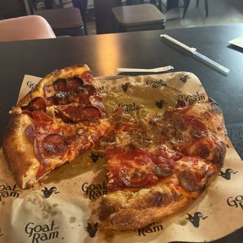 Goat and Ram - 1/2 sausage & pepperoni, 1/2 double pep. Nom nom nom!!!!! - Pizza Near Me - Mesa, Arizona