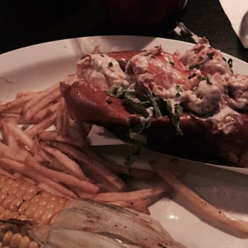Ford's Fish Shack - Ashburn - Maine style lobster roll - Seafood Near Me - Ashburn, Virginia