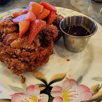 Three Cats - chicken and waffles - New American Near Me - Clawson, Michigan