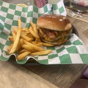 Patties - Bacon cheeseburger - Burgers Near Me - Edmond, Oklahoma Patties - Bacon cheeseburger - Burgers Near Me - Edmond, Oklahoma