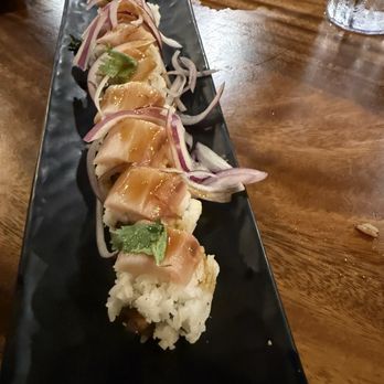 Kan Sushi - Yellowtail Cilantro (8 Pieces) - Sushi Bars Near Me - Honolulu, Hawaii Kan Sushi - Yellowtail Cilantro (8 Pieces) - Sushi Bars Near Me - Honolulu, Hawaii