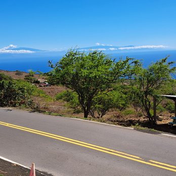 Bullys Burgers - The wonderful view. - New American Near Me - Kula, Hawaii