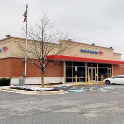 Bank of America Financial Center - Storefront