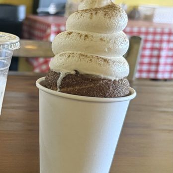 AZ Chimney Cakes - Apple Pie a La Mode - Chimney Cakes Near Me - Mesa, Arizona