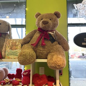 Go Bananas - Ashburn VA - Toy Stores Near Me - Ashburn, Virginia