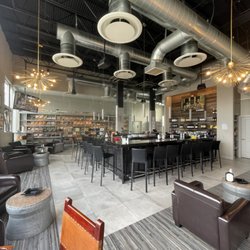 Republica Cigar Lounge - Bar