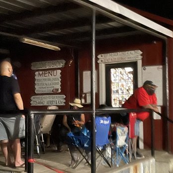 Snow's BBQ - Barbeque Near Me - Lexington, Texas