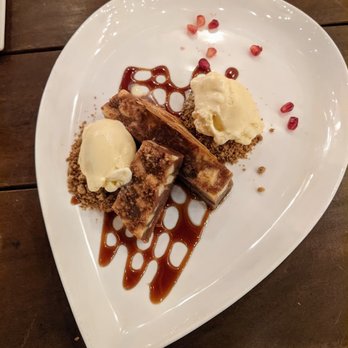 Valette Restaurant - Almond + Apple Crumble - New American Near Me - Healdsburg, California