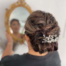 Hairgrl Salon Boutique