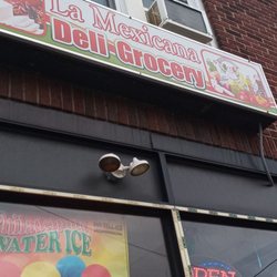 La Mexicana Deli-Grocery - Outside. Store front and sign