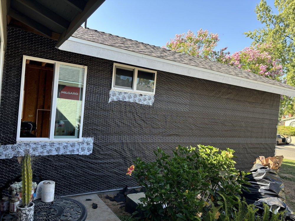 Slide of C&R Roofing