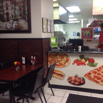 Fox's Pizza Den - Pizza Near Me - Nashville, Tennessee