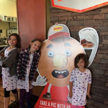Denny's - Diners Near Me - Gustine, California