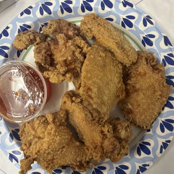 PJ’s Thai Kitchen - Love their Fried Chicken! - Food Trucks Near Me - Waipahu, Hawaii