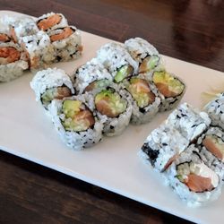 Mizuumi Ramen & Sushi - 3 Roll Lunch Combo