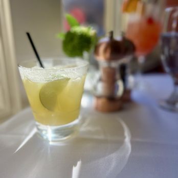 High Cotton - Delicious cocktails! - Cocktail Bars Near Me - Charleston, South Carolina High Cotton - Delicious cocktails! - Cocktail Bars Near Me - Charleston, South Carolina