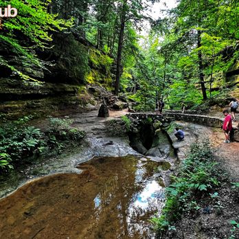 Hocking Hills State Park - Devil's Bathtub - Hiking Near Me - Logan, Ohio