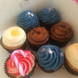Yummy cupcakes from French Village being given out at The Hotplate Noshery Yummy cupcakes from French Village being given out at The Hotplate Noshery