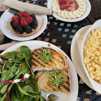Urth Caffé-Pasadena - Panini El Diablo, Honey Vanilla Latté with boba, Macaroni and Cheese comes with side of banana and strawberries, Urth Fruit Tarts - Cafes Near Me - Pasadena, California Urth Caffé-Pasadena - Panini El Diablo, Honey Vanilla Latté with boba, Macaroni and Cheese comes with side of banana and strawberries, Urth Fruit Tarts - Cafes Near Me - Pasadena, California