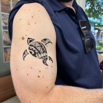 Henna Lounge - Tribal Sea Turtle - Henna Artists Near Me - Kihei, Hawaii Henna Lounge - Tribal Sea Turtle - Henna Artists Near Me - Kihei, Hawaii